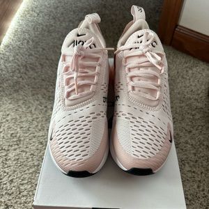 Women’s Nike Air Max 270 - light soft pink